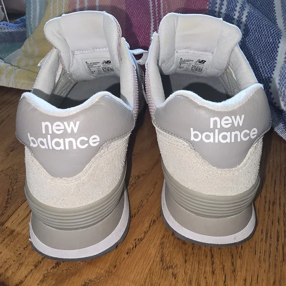 New Balance 574 Cream and Pink Sneakers - Picture 3 of 6